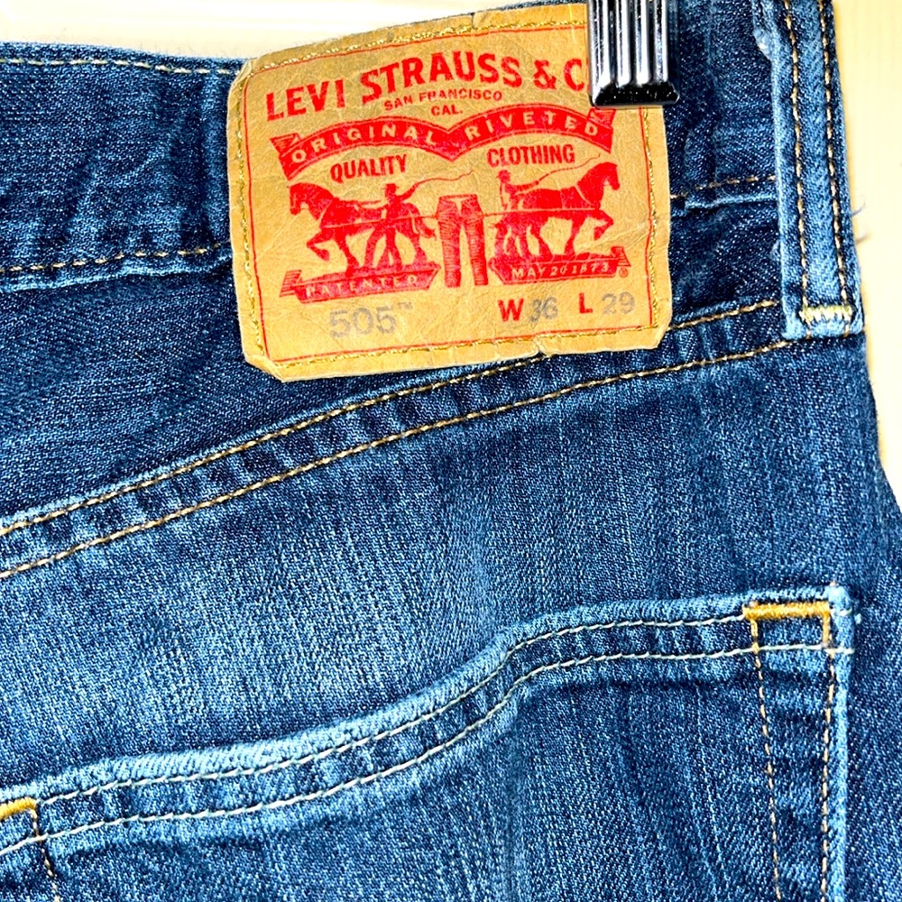 EUC—Men’s 505 Levi’s 36x29–Super Soft—Zip Fly
